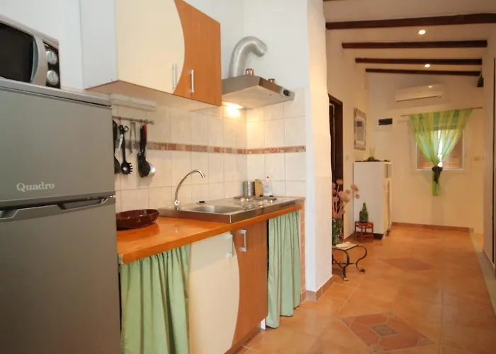 Rukavac 8859a Apartman *