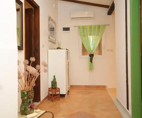 Apartman Rukavac 8859a *